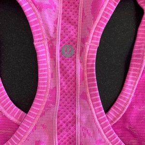 Lululemon swiftly tech tank, size 4